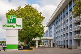 Photograph of Holiday Inn, Kingston