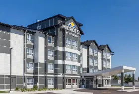 Photograph of Microtel by Wyndham Casselman, Casselman