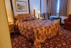 Photograph of Mcintosh Country Inn & Conference Centre, Morrisburg