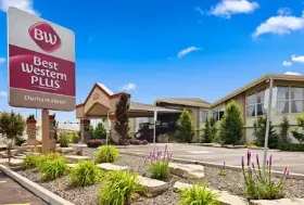 Photograph of Best Western Durham Hotel, Oshawa