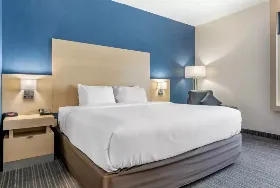Photograph of Quality Inn, Oakville