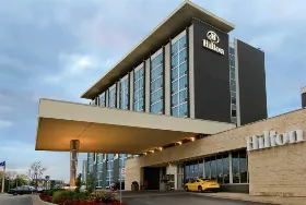 Photograph of Hilton Toronto Airport Hotel & Suites, Mississauga