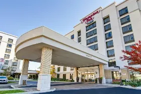 Photograph of Hampton Inn, Toronto