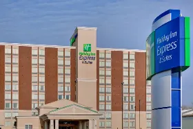 Photograph of Holiday Inn Express, Chatham