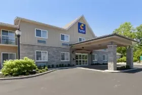 Photograph of Comfort Inn, Gananoque