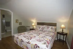 Photograph of Normandale Century Inn, Vittoria