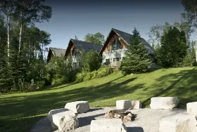 Photograph of Elk Lake Eco Resource Centre, Elk Lake