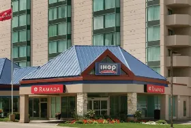 Photograph of Ramada Plaza by Wyndham Niagara Falls, Niagara Falls