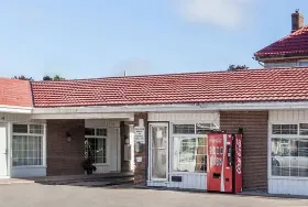 Photograph of Knights Inn, Kingston