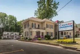 Photograph of Kent Inn, Lindsay