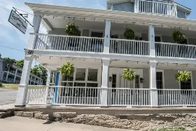 Photograph of South Landing Inn, Queenston