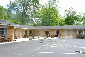 Photograph of Albatross Motel, Wasaga Beach