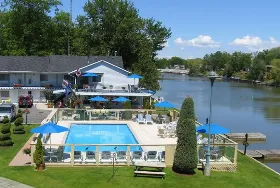 Photograph of Luau Motel, Wasaga Beach