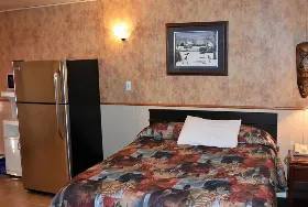 Photograph of Time Travellers Motel, Pembroke