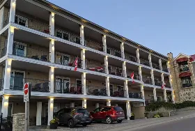 Photograph of Inn at the Harbour, Kincardine