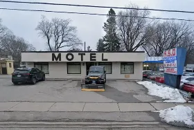 Photograph of Henry's Motel, Scarborough