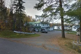 Photograph of Halimar Resort, Haliburton