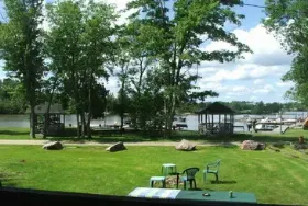Photograph of Chalkley's Sandy Bay Cottage Resort, Callander
