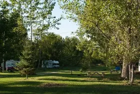 Photograph of Norm's Tent & Trailer Park, Kagawong