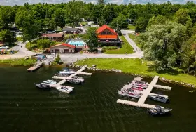 Photograph of Cedar Cove Resort, White Lake