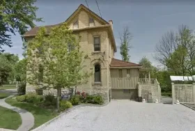 Photograph of Yvette's Bed and Breakfast, Petrolia