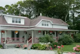 Photograph of Rockville Inn, Mindemoya