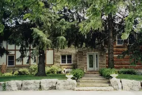 Photograph of Inn On The Moraine, Caledon