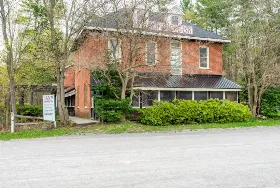 Photograph of Old Bridge Inn And Restaurant, Lakefield