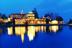 Photograph of The Gananoque Inn, Gananoque