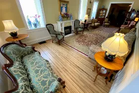 Photograph of The Queen's Inn Bed and Breakfast, Manitoulin Island