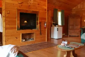 Photograph of Adventurelodge.com, Algonquin Park
