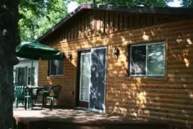 Photograph of Hickory Grove Cottages, Campbellford