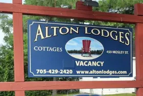 Photograph of Alton Lodges, Wasaga Beach