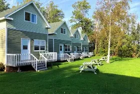 Photograph of Briarwood Cottages and Lodge, Alberton