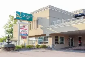 Photograph of Quality Inn, Mont-laurier