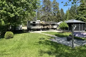Photograph of Camping Lac Joly, Saint-Honoré-de-Chicoutimi