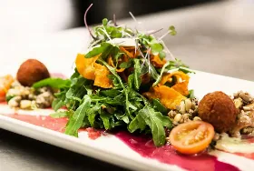 Photograph of Restaurant Montego Club Cuisine Ensoleillée, Quebec