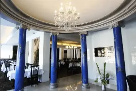 Photograph of Restaurant La Sirène De La Mer, Mont-royal