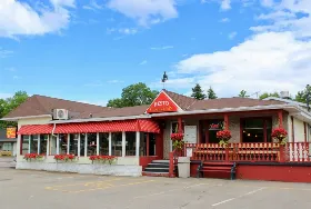 Photograph of Motel Restaurant Chantmartin, Tadoussac