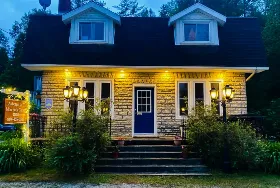 Photograph of Mon Petit Chum, Wakefield