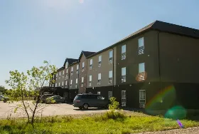 Photograph of Western Star All Suites, Carnduff