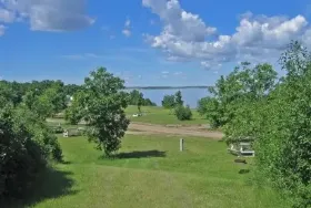 Photograph of Tufts Bay Campground, Elbow